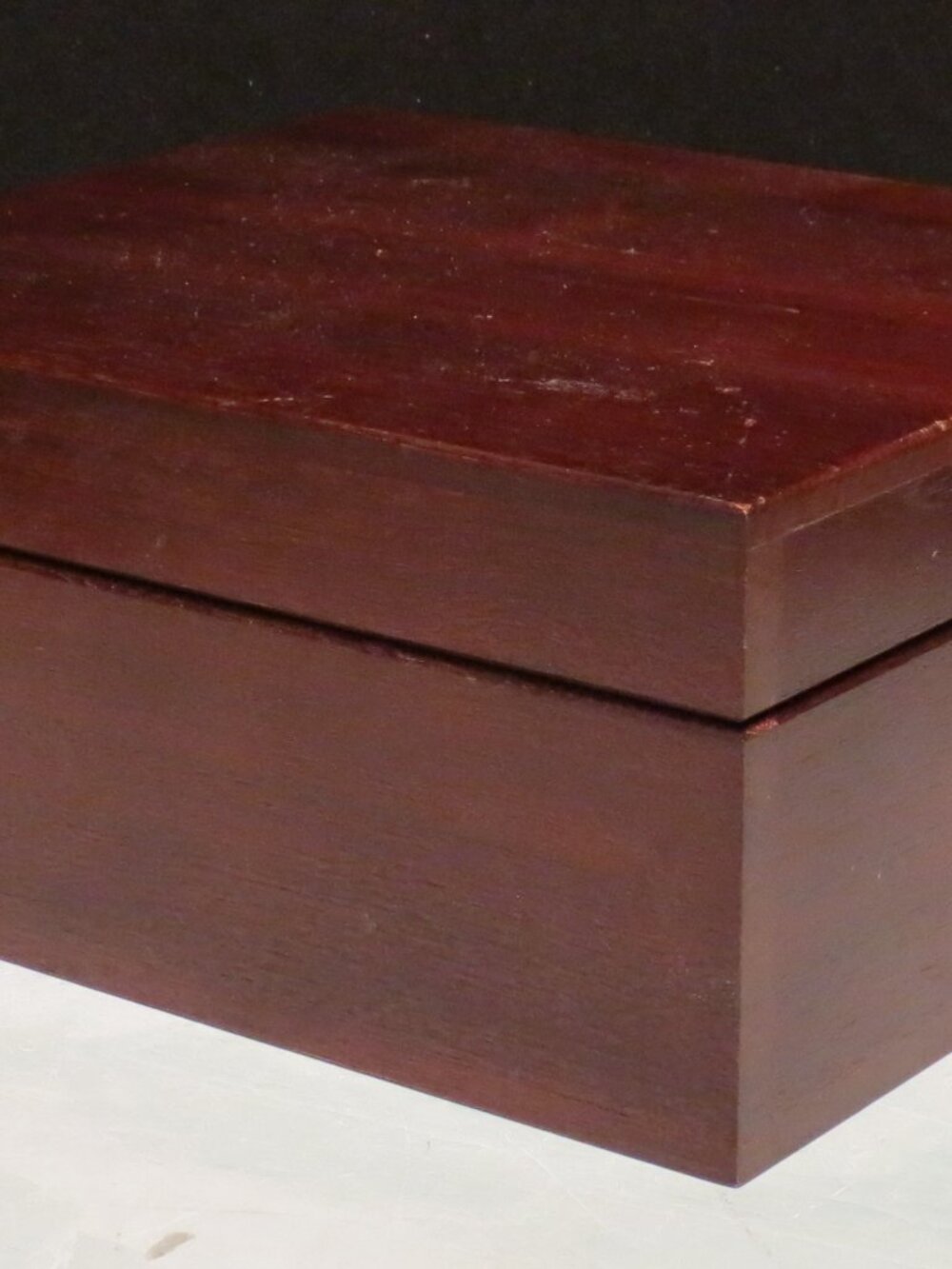 Decatur Industries Humidor Wooden Box Vintage 9" x 8" x 4" with Cutters